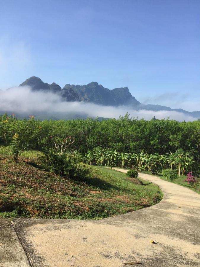 Billion Views Khaosok Homestay Khao Sok National Park Екстер'єр фото
